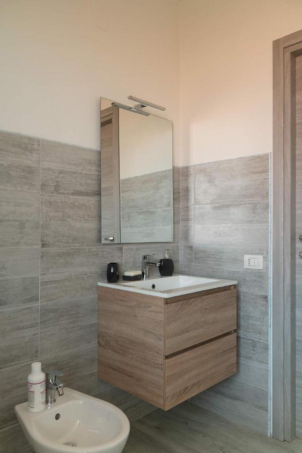 Monfalcone City Room Rental Apartment Cagliari Exterior foto